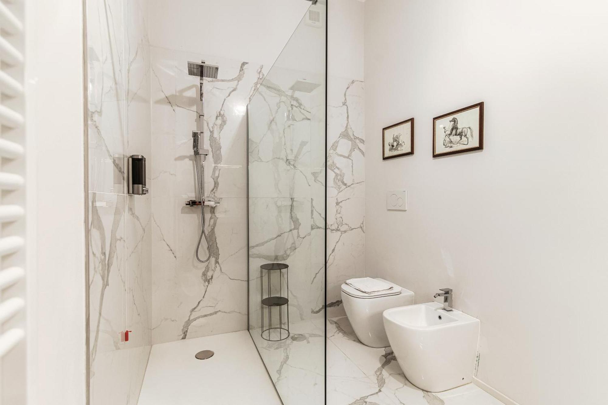 Guesthouse Lake'S Vibes - The House Of Travelers Como Ngoại thất bức ảnh