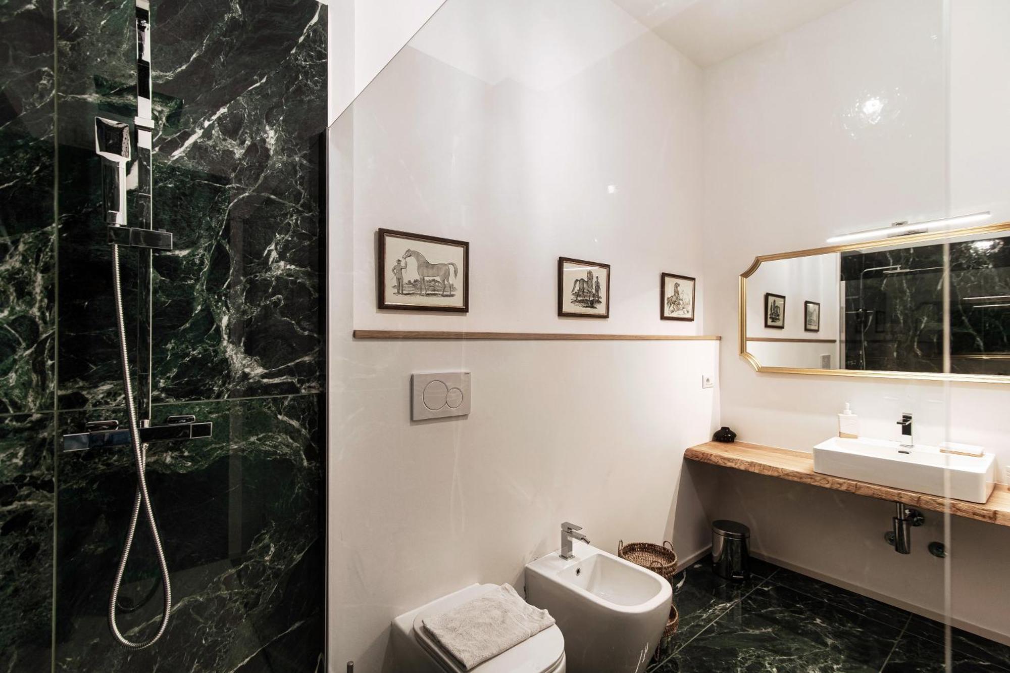 Guesthouse Lake'S Vibes - The House Of Travelers Como Ngoại thất bức ảnh